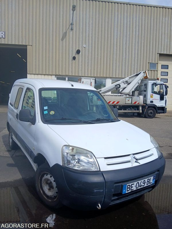 Citroën Berlingo BE-049-BL 81502 kms - Autoutilitară compactă: Foto 2 Citroën Berlingo BE-049-BL 81502 kms - Autoutilitară compactă: Foto 2