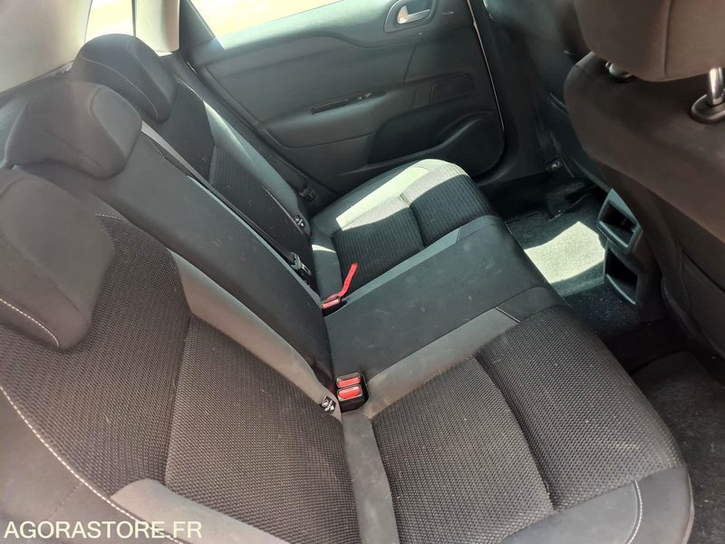 Citroën C4 EV-500-GR - véhicule non roulant - Automobil: Foto 4 Citroën C4 EV-500-GR - véhicule non roulant - Automobil: Foto 4