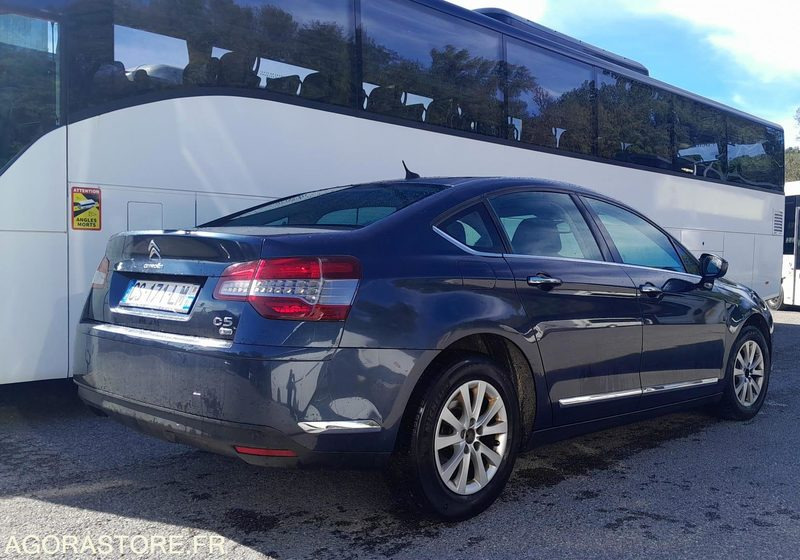 Citroën c5 hdi année 2013 504000km - Automobil: Foto 2 Citroën c5 hdi année 2013 504000km - Automobil: Foto 2
