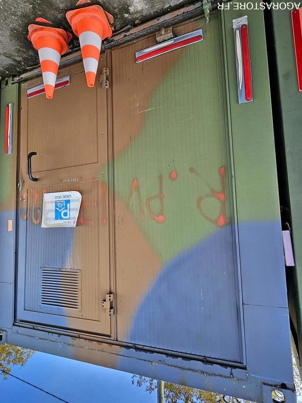 Conteneur 20 pieds - Container locuibil: Foto 1 Conteneur 20 pieds - Container locuibil: Foto 1