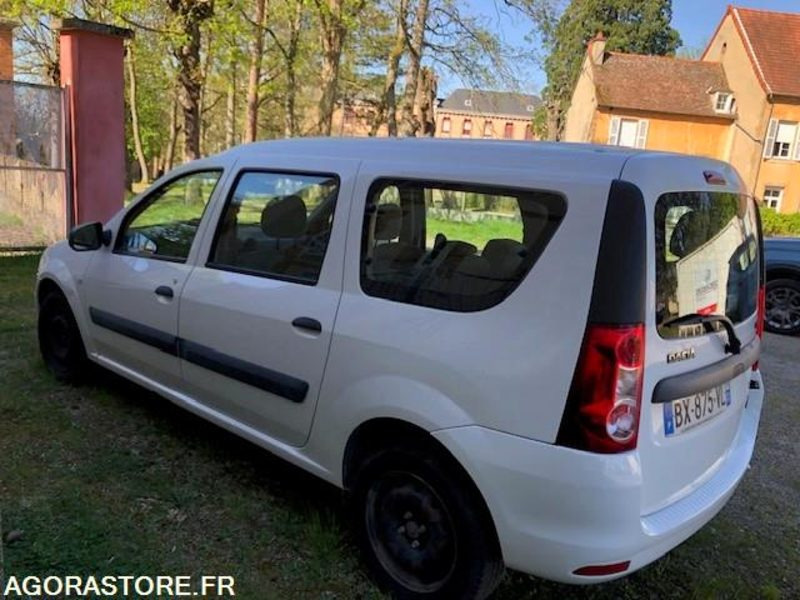 DACIA LOGAN - Automobil: Foto 1 DACIA LOGAN - Automobil: Foto 1