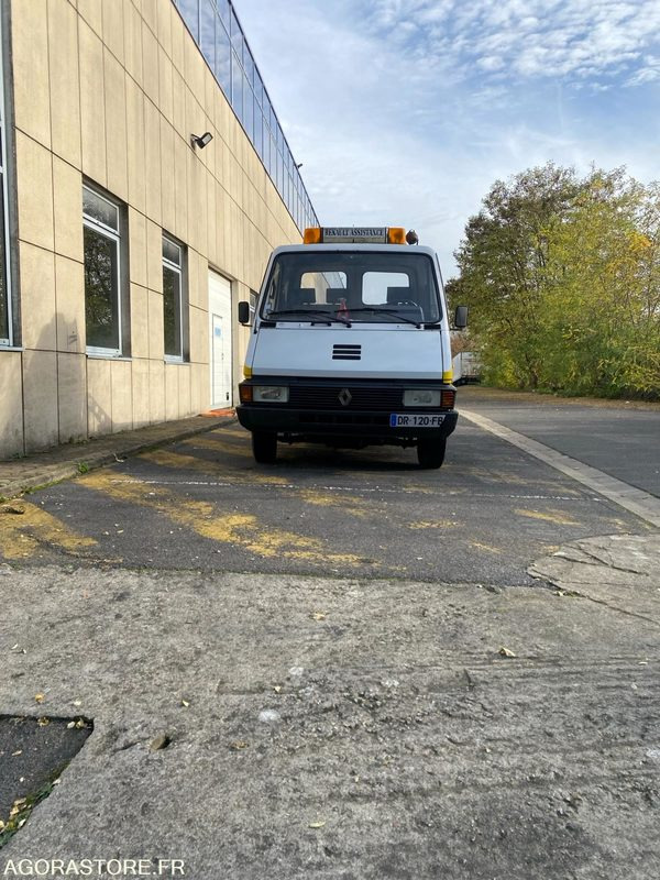 DEPANNEUSE RENAULT 187000 KM - Autoutilitară basculantă: Foto 2 DEPANNEUSE RENAULT 187000 KM - Autoutilitară basculantă: Foto 2