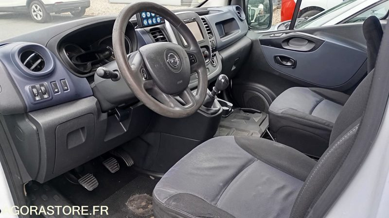 DW-069-VS - Non Roulant - OPEL VIVARO - VASP - 328 164 Kms - Ambulanță: Foto 5 DW-069-VS - Non Roulant - OPEL VIVARO - VASP - 328 164 Kms - Ambulanță: Foto 5