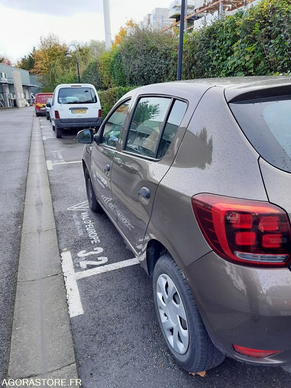 Dacia SADERO - Automobil: Foto 4 Dacia SADERO - Automobil: Foto 4