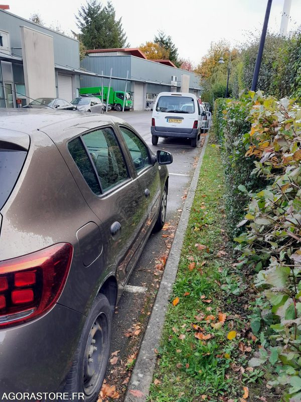 Dacia SADERO - Automobil: Foto 5 Dacia SADERO - Automobil: Foto 5