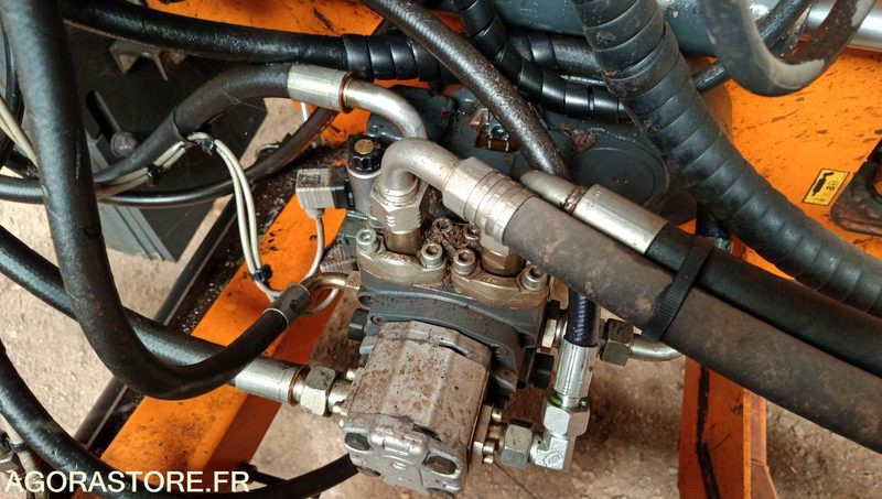 Tocător cu braţ Epareuse Rousseau M65C K01 F35: Foto 8