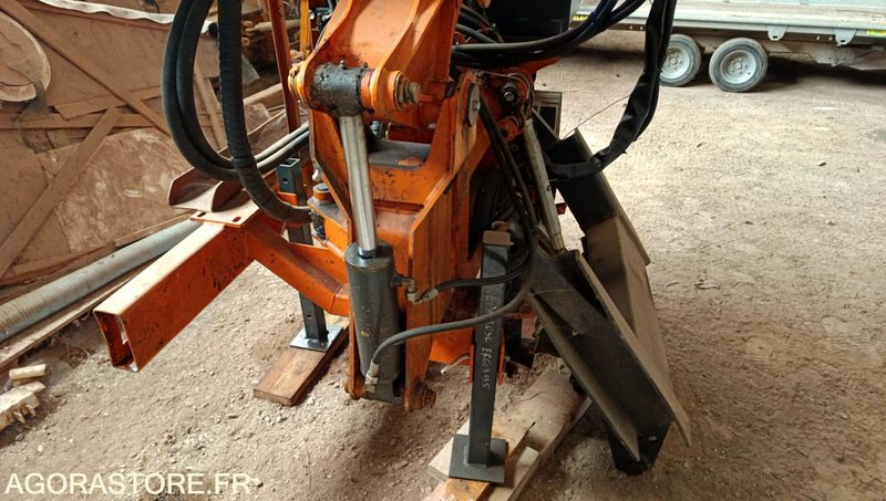 Epareuse Rousseau M65C K01 F35 - Tocător cu braţ: Foto 3 Epareuse Rousseau M65C K01 F35 - Tocător cu braţ: Foto 3