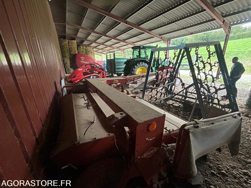 FAUCHEUSE TRAINEE KUHN FC300G 1995 AVEC CONDITIONNEUR - Cositoare: Foto 2 FAUCHEUSE TRAINEE KUHN FC300G 1995 AVEC CONDITIONNEUR - Cositoare: Foto 2