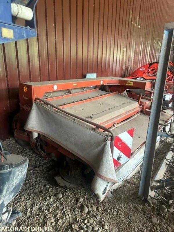 FAUCHEUSE TRAINEE KUHN FC300G 1995 AVEC CONDITIONNEUR - Cositoare: Foto 1 FAUCHEUSE TRAINEE KUHN FC300G 1995 AVEC CONDITIONNEUR - Cositoare: Foto 1