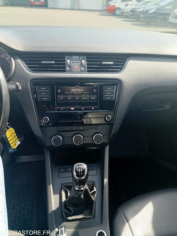 Automobil FF-759-PS - Roulant - SKODA OCTAVIA - VP - 394 000 KS: Foto 8