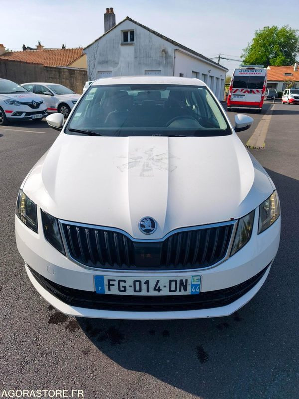 FG-014-DN - Roulant - SKODA OCTAVIA - VP - 354 084 Kms - Automobil: Foto 5 FG-014-DN - Roulant - SKODA OCTAVIA - VP - 354 084 Kms - Automobil: Foto 5