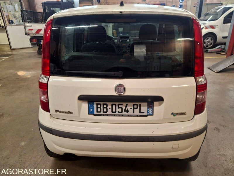 FIAT PANDA BI CARBURATION - Automobil: Foto 4 FIAT PANDA BI CARBURATION - Automobil: Foto 4