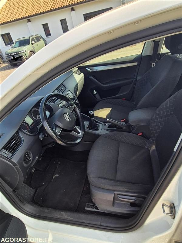 FJ-454-NP - Roulant - SKODA OCTAVIA - VP - 356 670 Kms - Automobil: Foto 5 FJ-454-NP - Roulant - SKODA OCTAVIA - VP - 356 670 Kms - Automobil: Foto 5