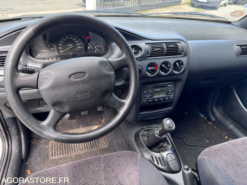 FORD ESCORT 1.4I 73CH - 1998 - 202907KMS - Automobil: Foto 2 FORD ESCORT 1.4I 73CH - 1998 - 202907KMS - Automobil: Foto 2