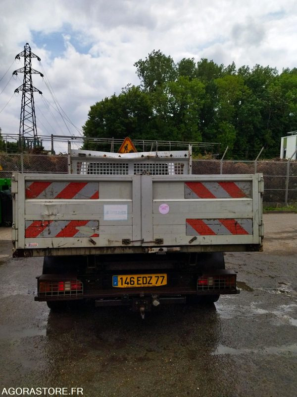FORD TRANSIT BENNE SIMPLE CABINE DE 2006 - Autoutilitară basculantă: Foto 3 FORD TRANSIT BENNE SIMPLE CABINE DE 2006 - Autoutilitară basculantă: Foto 3