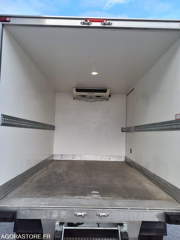 FORD TRANSIT CHASSIS CABINE- 2019- 115879KM - Autoutilitară frigorifica: Foto 5 FORD TRANSIT CHASSIS CABINE- 2019- 115879KM - Autoutilitară frigorifica: Foto 5