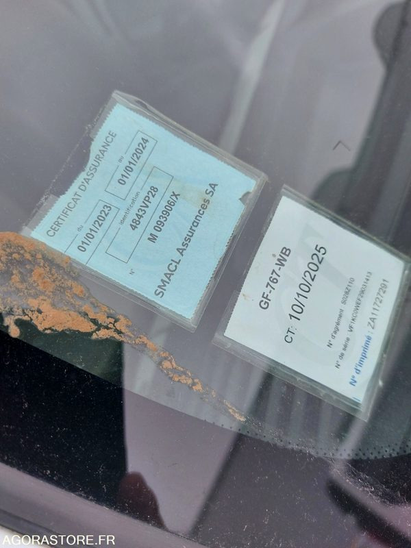 FOURGONNETTE - RENAULT KANGOO - 2003 - Autoutilitară compactă: Foto 4 FOURGONNETTE - RENAULT KANGOO - 2003 - Autoutilitară compactă: Foto 4