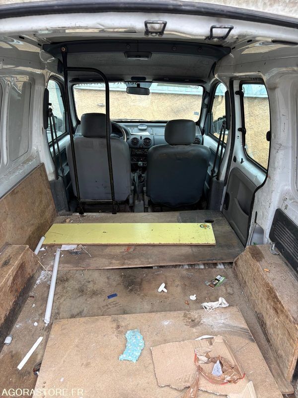 FOURGONNETTE RENAULT KANGOO - Autoutilitară compactă: Foto 2 FOURGONNETTE RENAULT KANGOO - Autoutilitară compactă: Foto 2