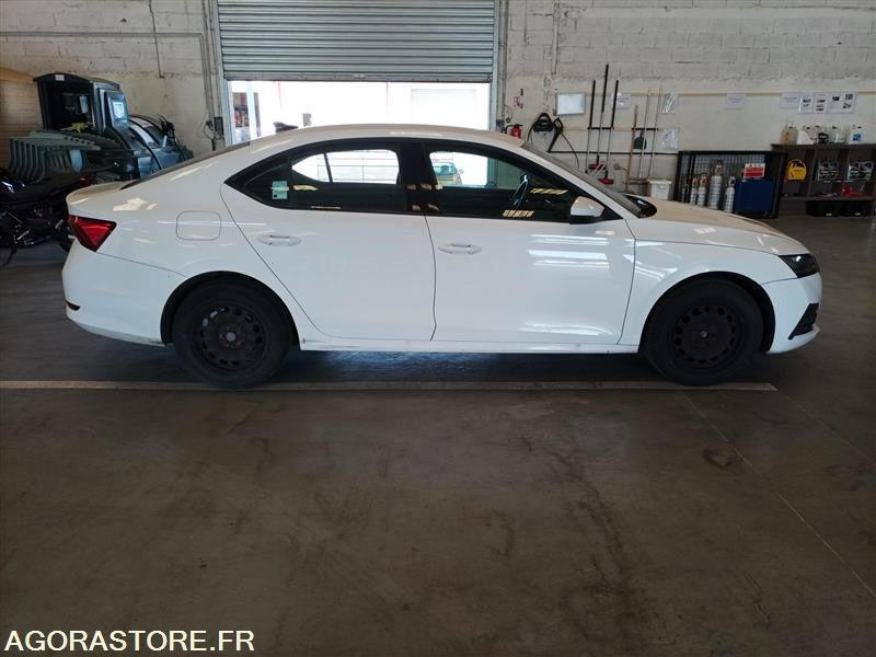FY-186-TK - Non Roulant - SKODA OCTAVIA - VP - 331 460 Kms - Automobil: Foto 1 FY-186-TK - Non Roulant - SKODA OCTAVIA - VP - 331 460 Kms - Automobil: Foto 1