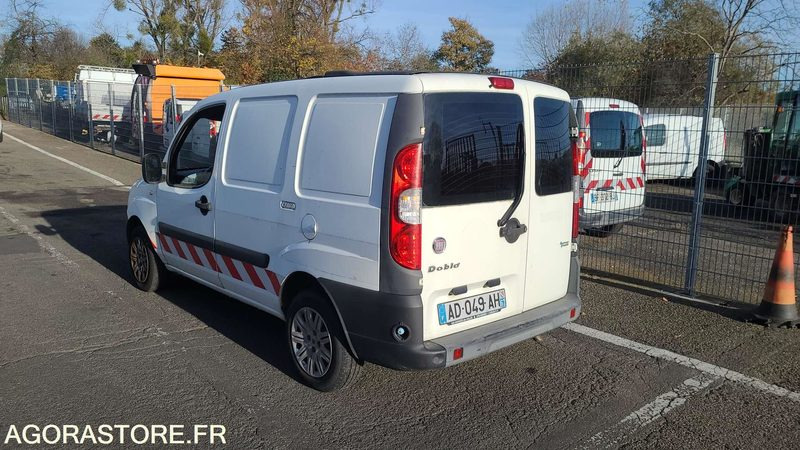 Fiat Doblo - 2010 - 200000kms - AD049AH - Autoutilitară compactă: Foto 2 Fiat Doblo - 2010 - 200000kms - AD049AH - Autoutilitară compactă: Foto 2