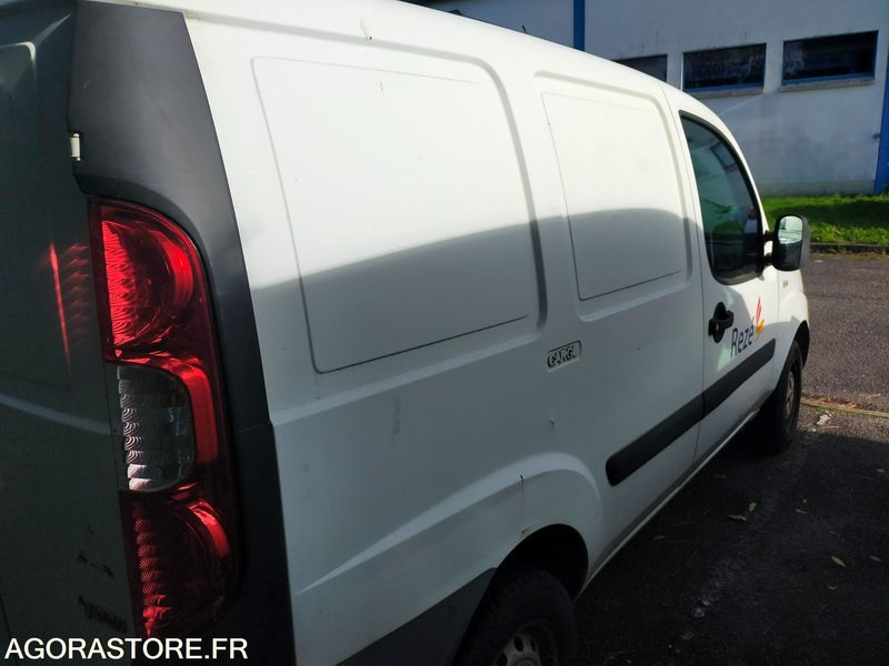 Fiat Doblo Essence et GNV - Autoutilitară compactă: Foto 5 Fiat Doblo Essence et GNV - Autoutilitară compactă: Foto 5