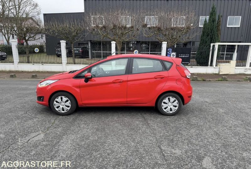 Ford fiesta 2016 - 144 000km - Automobil: Foto 3 Ford fiesta 2016 - 144 000km - Automobil: Foto 3