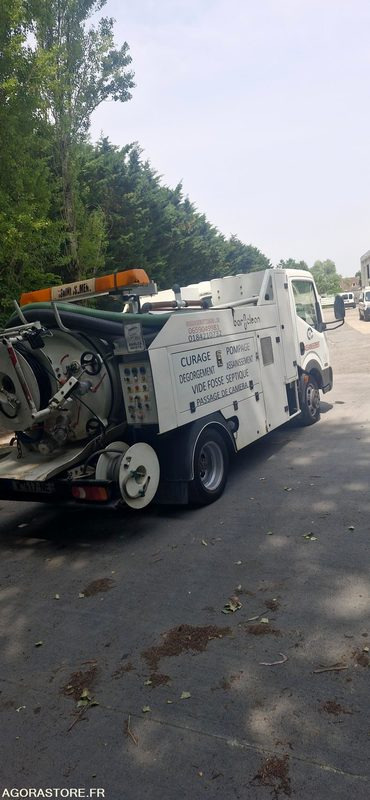 HYDROCUREUR NISSAN CABSTAR - 2008 - 105000km - AVEC TELECOMMANDE - Maşină pentru vidanjări: Foto 3 HYDROCUREUR NISSAN CABSTAR - 2008 - 105000km - AVEC TELECOMMANDE - Maşină pentru vidanjări: Foto 3
