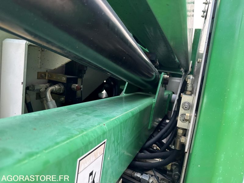 Haulotte HA16PE Diesel Nacelle Articulee - Autopropulsată platformă: Foto 4 Haulotte HA16PE Diesel Nacelle Articulee - Autopropulsată platformă: Foto 4