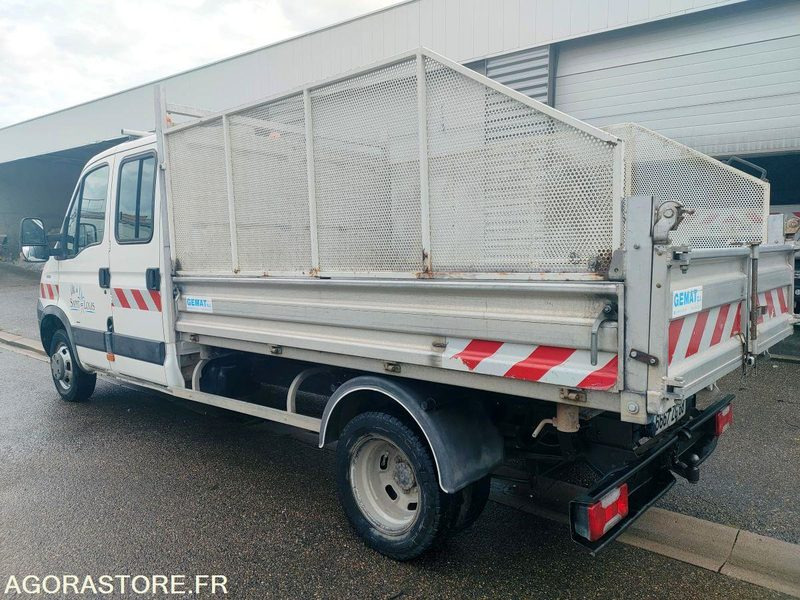 IVECO 35C12D - Dubă: Foto 5 IVECO 35C12D - Dubă: Foto 5