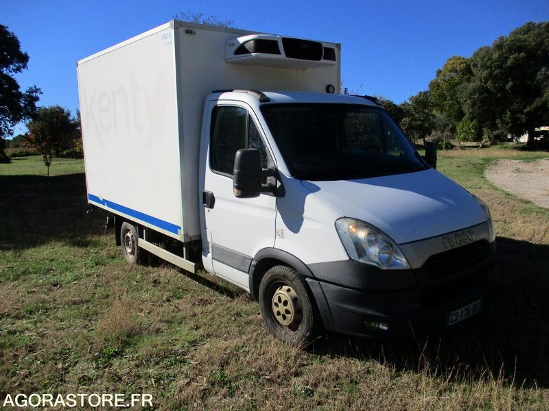 IVECO 35S13 de 2013 chassis cabine frigorifique - Autoutilitară frigorifica: Foto 2 IVECO 35S13 de 2013 chassis cabine frigorifique - Autoutilitară frigorifica: Foto 2