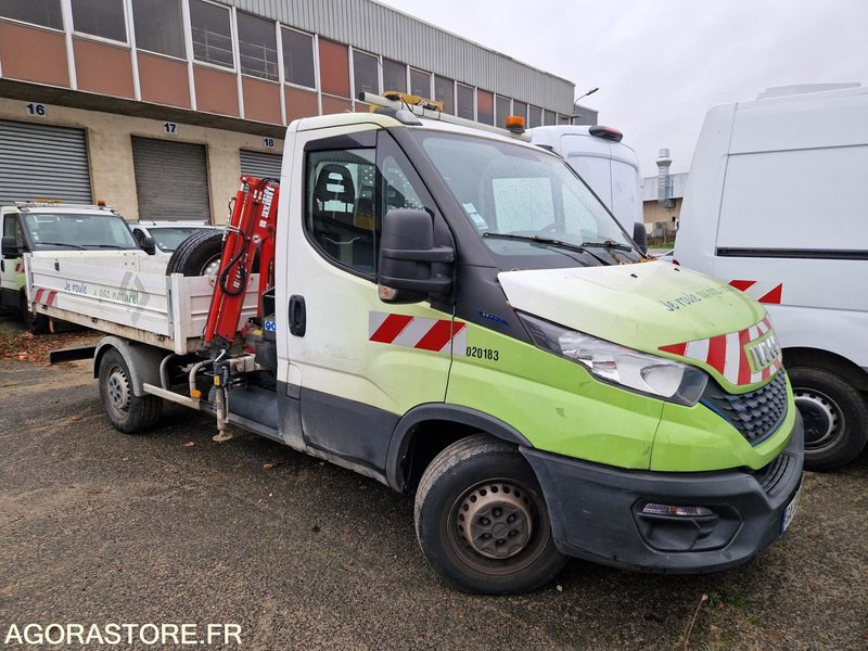 IVECO 35S14N BENNE BASCULANTE + GRUE - 2021/ 51912 KM (GA533QX) - Autoutilitară basculantă: Foto 2 IVECO 35S14N BENNE BASCULANTE + GRUE - 2021/ 51912 KM (GA533QX) - Autoutilitară basculantă: Foto 2