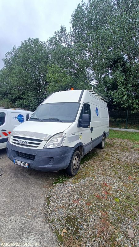 IVECO 50C15HV - Dubă: Foto 3 IVECO 50C15HV - Dubă: Foto 3