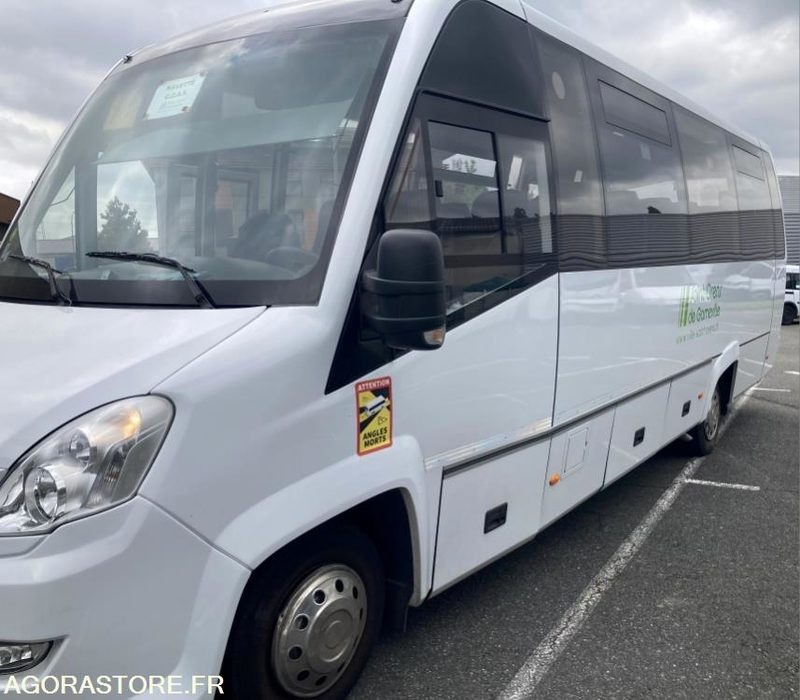 IVECO 70C17 DIETRICH CAREBUS - 2014 - 41295 KM - Microbuz, Transport persoane: Foto 3 IVECO 70C17 DIETRICH CAREBUS - 2014 - 41295 KM - Microbuz, Transport persoane: Foto 3