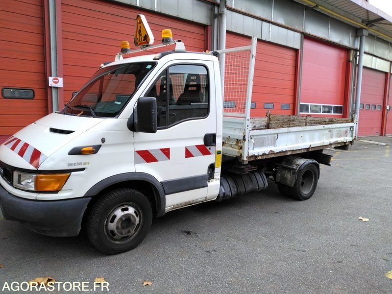 IVECO AMPLIROLL - Autoutilitară basculantă: Foto 1 IVECO AMPLIROLL - Autoutilitară basculantă: Foto 1