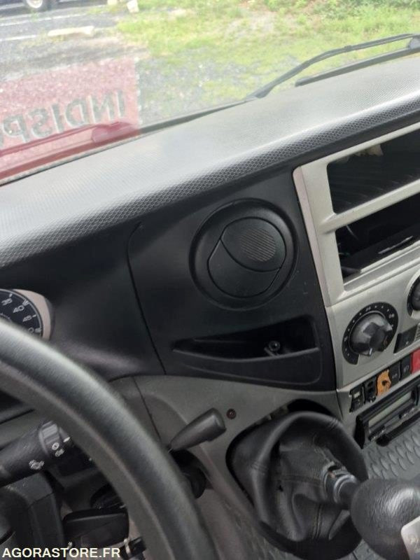 IVECO BUS DAILY N°112039 - Microbuz, Transport persoane: Foto 4 IVECO BUS DAILY N°112039 - Microbuz, Transport persoane: Foto 4