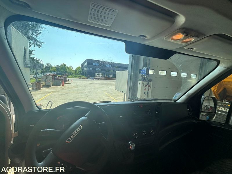 IVECO Daily 35C13 -  2015 / 277922 KM (GTM17063) - Dubă: Foto 5 IVECO Daily 35C13 -  2015 / 277922 KM (GTM17063) - Dubă: Foto 5