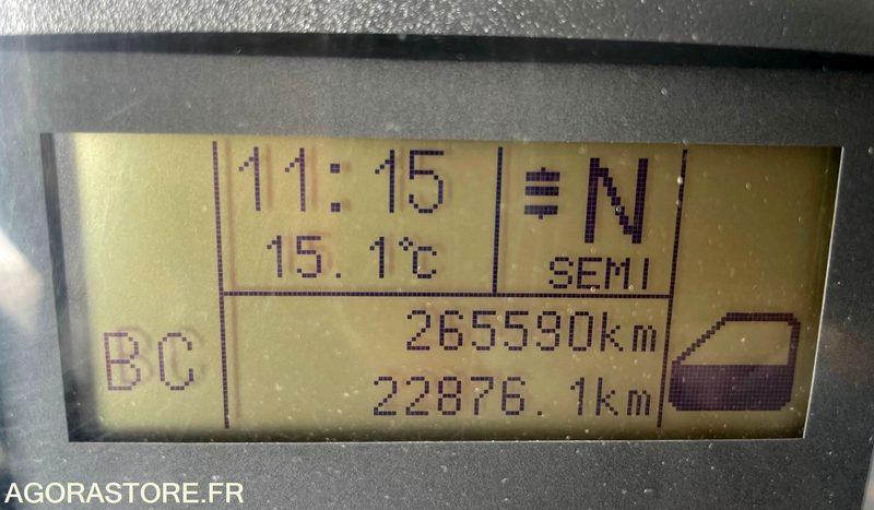 IVECO EUROCARGO PLATEAU - 2015 - 295 000KM - Camion platformă: Foto 3 IVECO EUROCARGO PLATEAU - 2015 - 295 000KM - Camion platformă: Foto 3