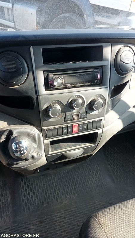 Iveco - 2013 - 275975kms - CX-315-AK - Dubă: Foto 5 Iveco - 2013 - 275975kms - CX-315-AK - Dubă: Foto 5