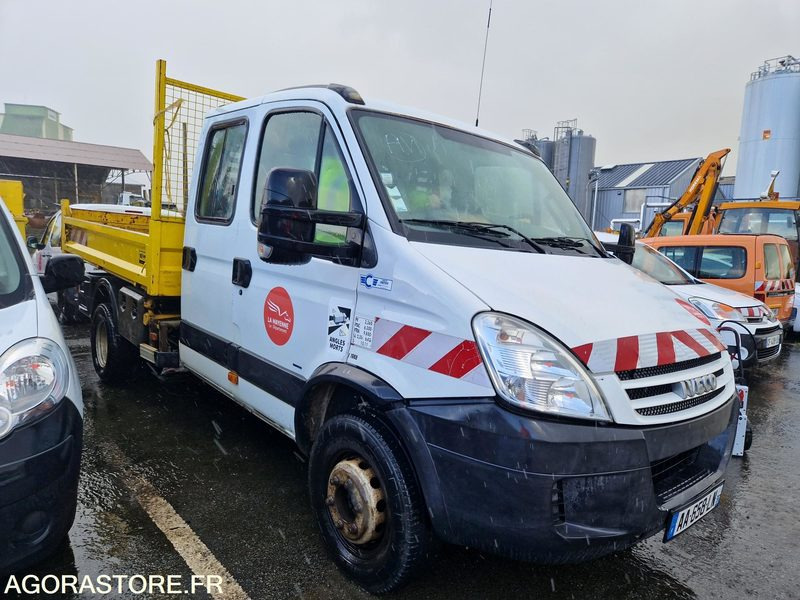 Iveco 65C18 -232261- 2009-AA658LN - Autoutilitară basculantă: Foto 2 Iveco 65C18 -232261- 2009-AA658LN - Autoutilitară basculantă: Foto 2
