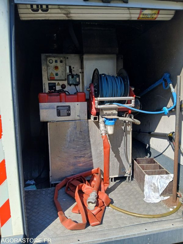 Iveco AB-141-NC - Măturătoare stradală: Foto 5 Iveco AB-141-NC - Măturătoare stradală: Foto 5