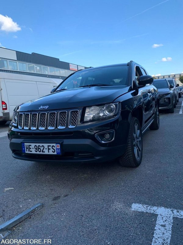 JEEP COMPASS LIMITED 2014 102852KM - SUV: Foto 4 JEEP COMPASS LIMITED 2014 102852KM - SUV: Foto 4