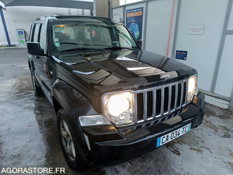 Jeep Cherokee IV 2.8 CRD Jamboree - 2009 - 193 000 KM - Automobil: Foto 2 Jeep Cherokee IV 2.8 CRD Jamboree - 2009 - 193 000 KM - Automobil: Foto 2