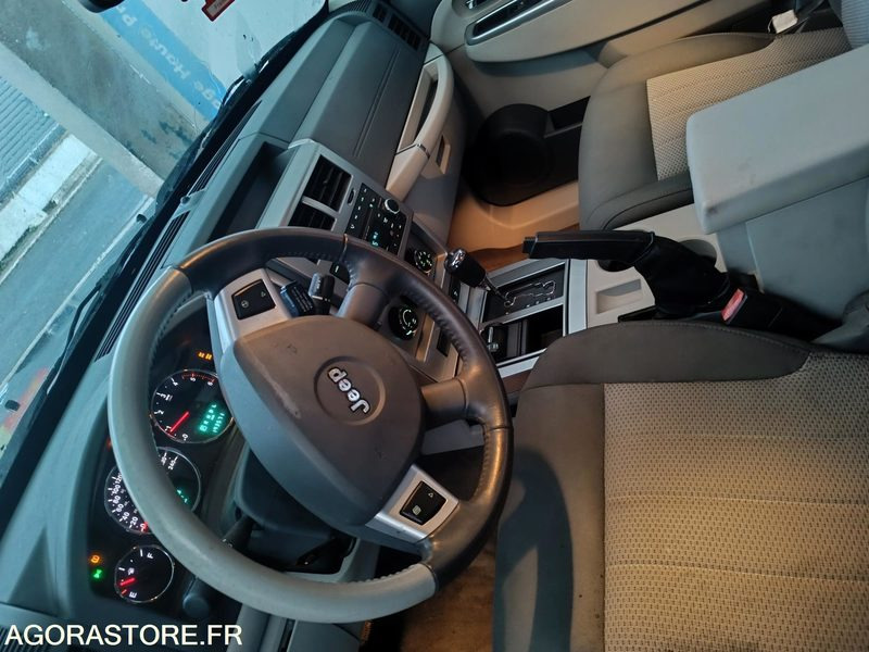 Jeep Cherokee IV 2.8 CRD Jamboree - 2009 - 193 000 KM - Automobil: Foto 3 Jeep Cherokee IV 2.8 CRD Jamboree - 2009 - 193 000 KM - Automobil: Foto 3