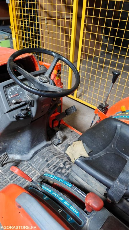 KUBOTA STV36 - 3447XM26 - Tractor agricol: Foto 5 KUBOTA STV36 - 3447XM26 - Tractor agricol: Foto 5