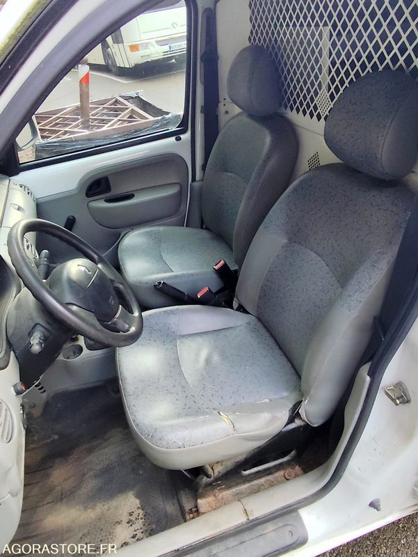 Kangoo - 2006 - Autoutilitară compactă: Foto 3 Kangoo - 2006 - Autoutilitară compactă: Foto 3