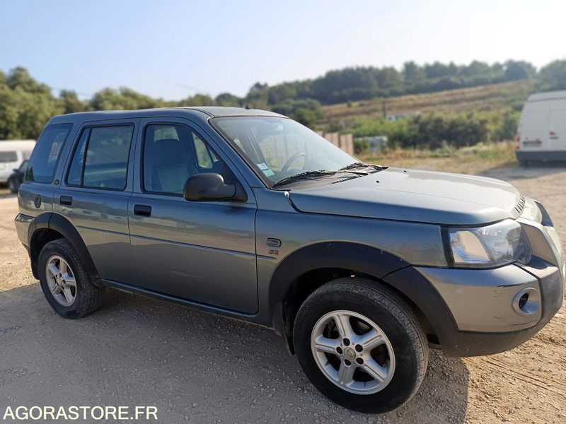 LAND ROVER FREELANDER - 2004 - 221800KMS - SUV: Foto 2 LAND ROVER FREELANDER - 2004 - 221800KMS - SUV: Foto 2