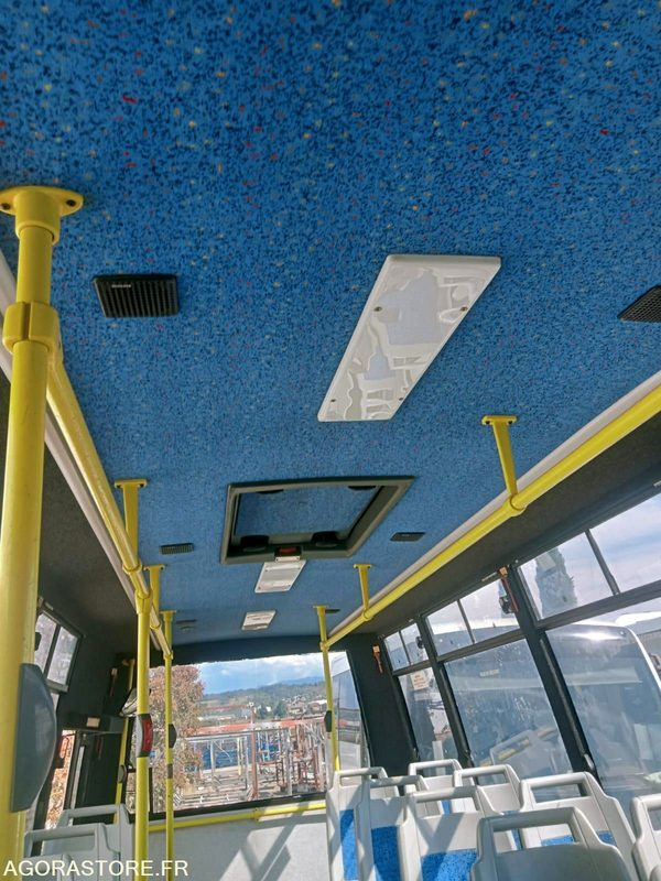 Microbuz, Transport persoane Lot de 3 minibus Mercedes mago et otokar navigo: Foto 15