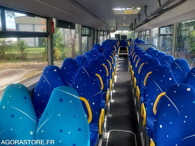 MERCEDES INTOURO N°111045 - Autobuz școlar: Foto 5 MERCEDES INTOURO N°111045 - Autobuz școlar: Foto 5