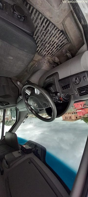 Leasing de  MERCEDES SPRINTER diesel - Année 2018 - 349.100km MERCEDES SPRINTER diesel - Année 2018 - 349.100km: Foto 13
