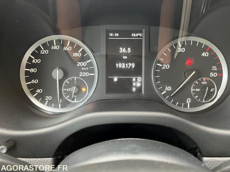 MERCEDES VITO MIXTO 119 CDI LONG 4X4 7G-TRONIC 6 PLACES - Dubă: Foto 2 MERCEDES VITO MIXTO 119 CDI LONG 4X4 7G-TRONIC 6 PLACES - Dubă: Foto 2